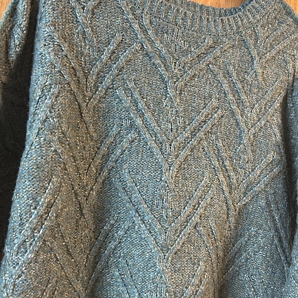 Chunky Knit Sweater Medium - Picture 3 of 10